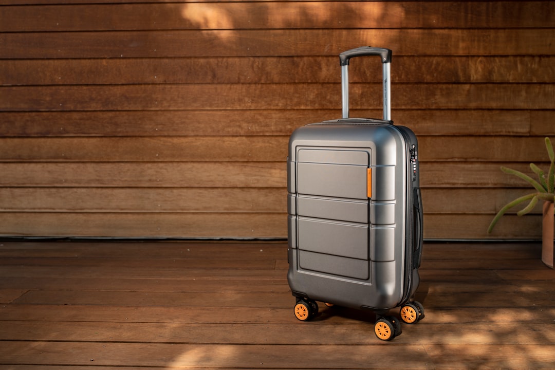Top Features to Look for in a Travel Suitcase